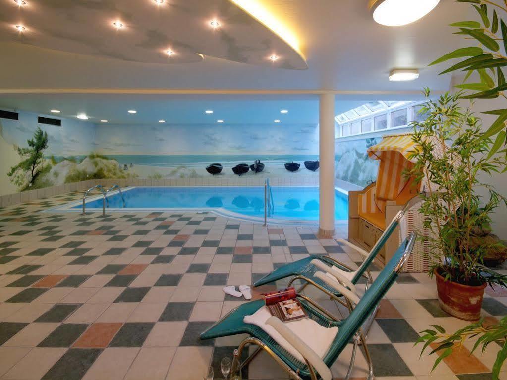 Bel Air Strandhotel Glowe Exterior photo